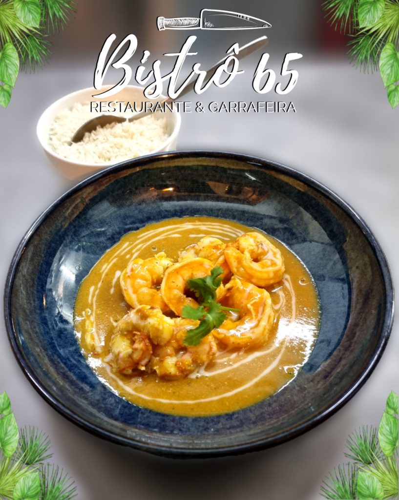 Caril de gambas com arroz basmati